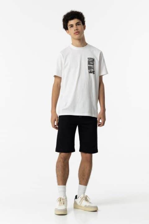 Style décontracté et confort absolu avec le Bermuda Noir pour Ado Garçon de 10 à 18 ans de chez Tiffosi.